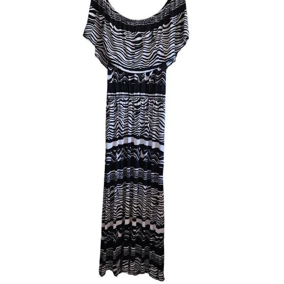 Ashley Stewart Black and White Off the Shoulder  Maxi Dress Plus Size 14/16 - Picture 2 of 4